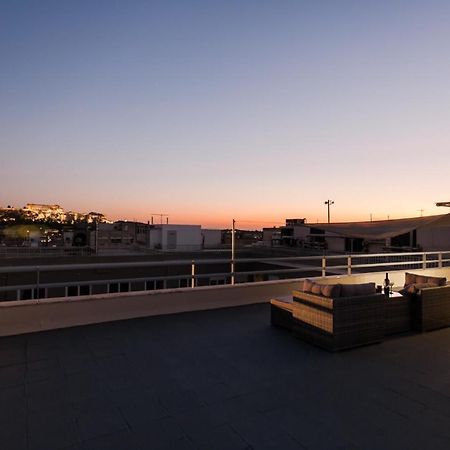 Gorgeous Retiré with Breathtaking Acropolis view! Appartamento Atene Esterno foto